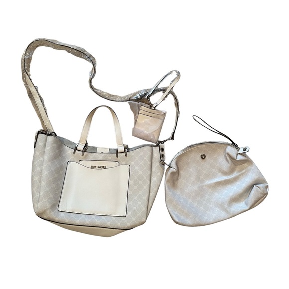 Steve Madden Handbags - Steve Madden White Logo Handbag with Clutch and Keychain Card Holder
